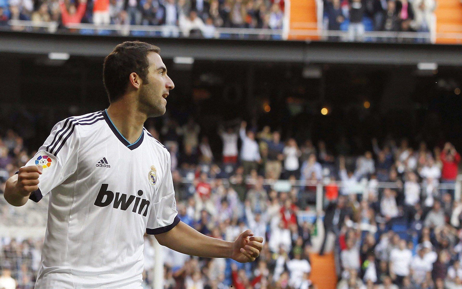 格拉利什畅谈场外生活，未来或剃光头，退役后梦想开狗舍