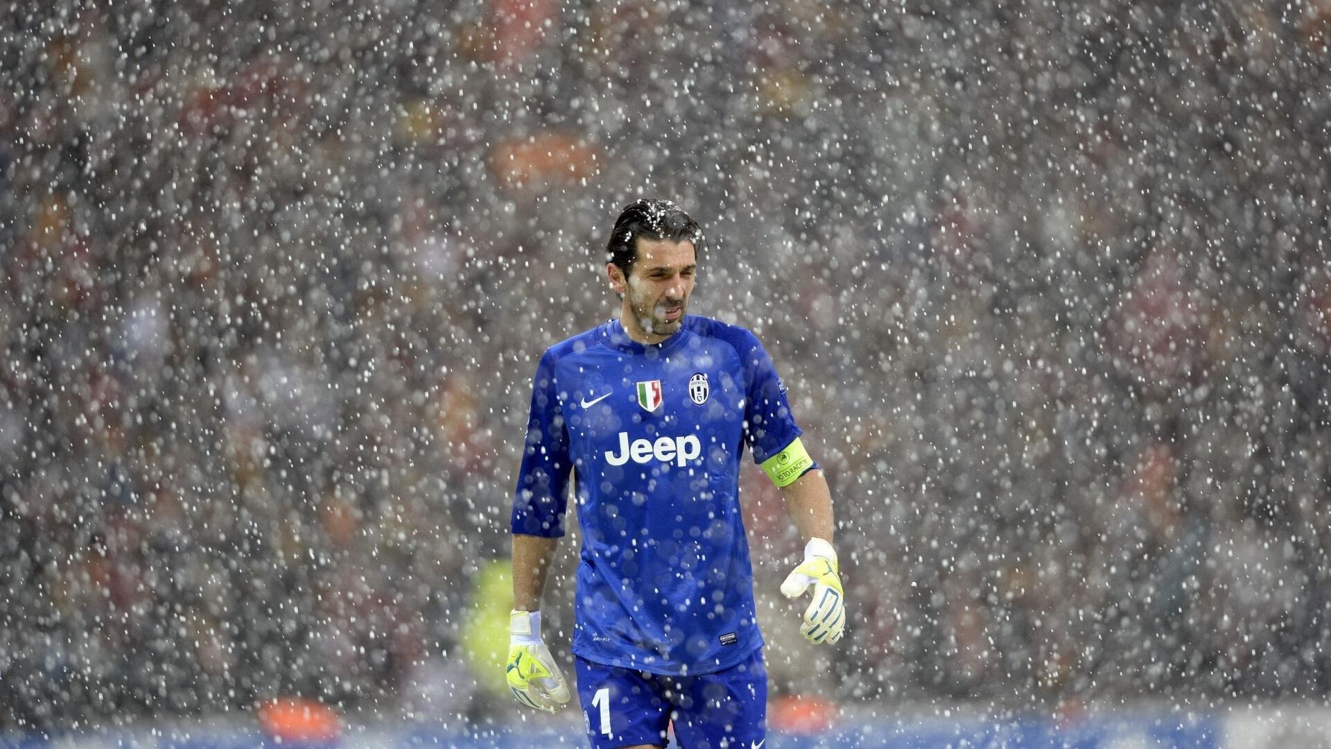 【开云娱乐】女足门神莱曼家中遭窃后幽默发声，下次光顾，麻烦帮我打扫干净