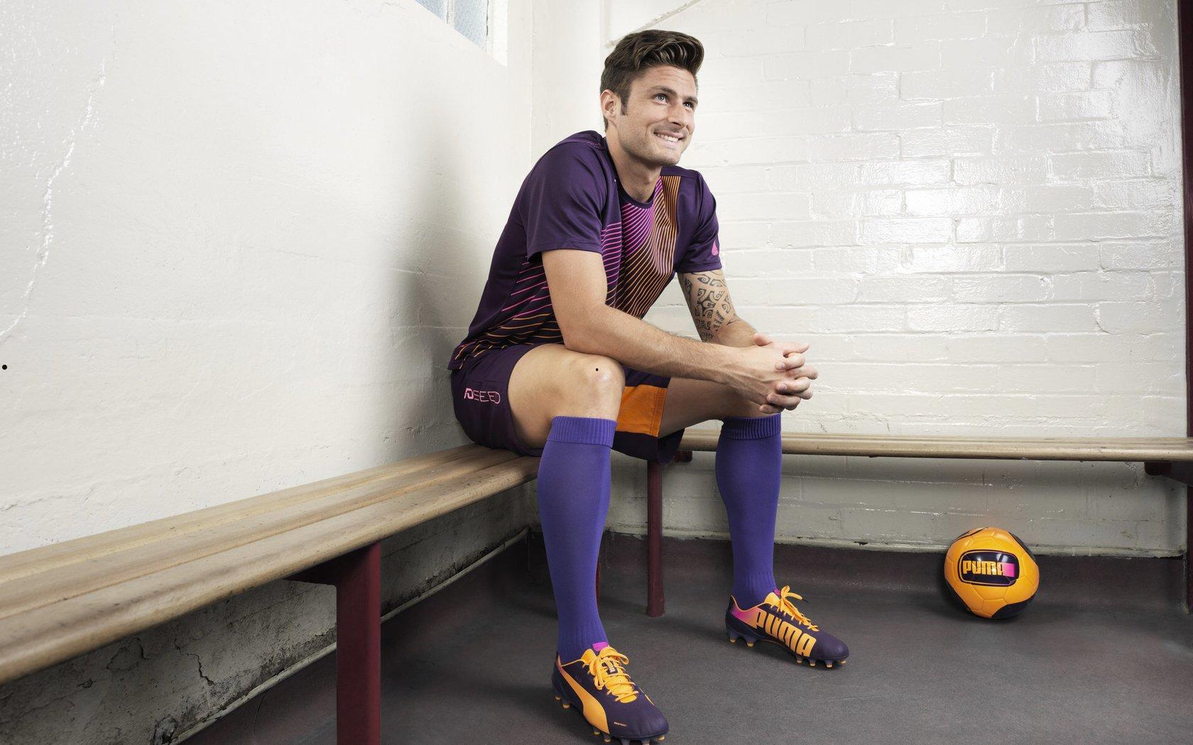 乌拉圭公布十月友谊赛名单，狼队后卫布埃诺首次领衔，一线主力大规模轮休备战世预赛关键战